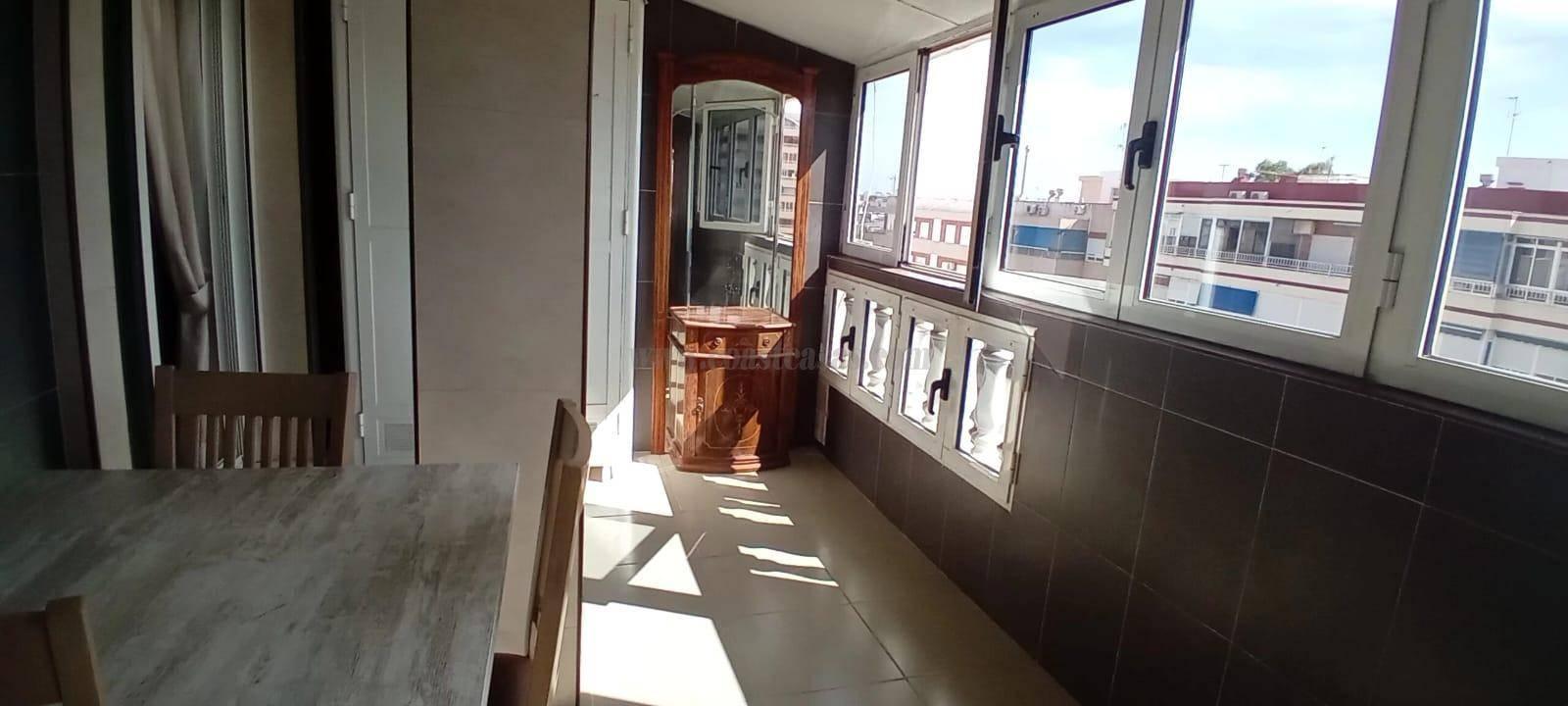APARTAMENTO ALTO EN ALICANTE,TORREVIEJA
