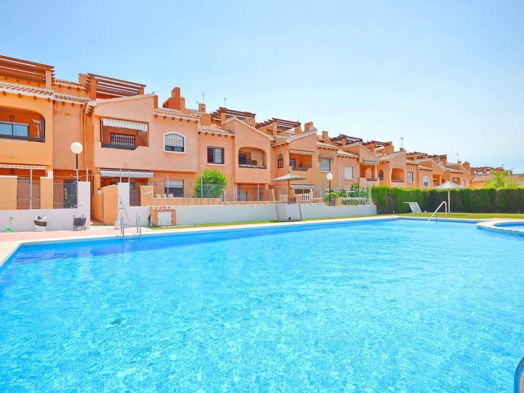 APARTAMENTO BAJO EN ALICANTE,TORREVIEJA