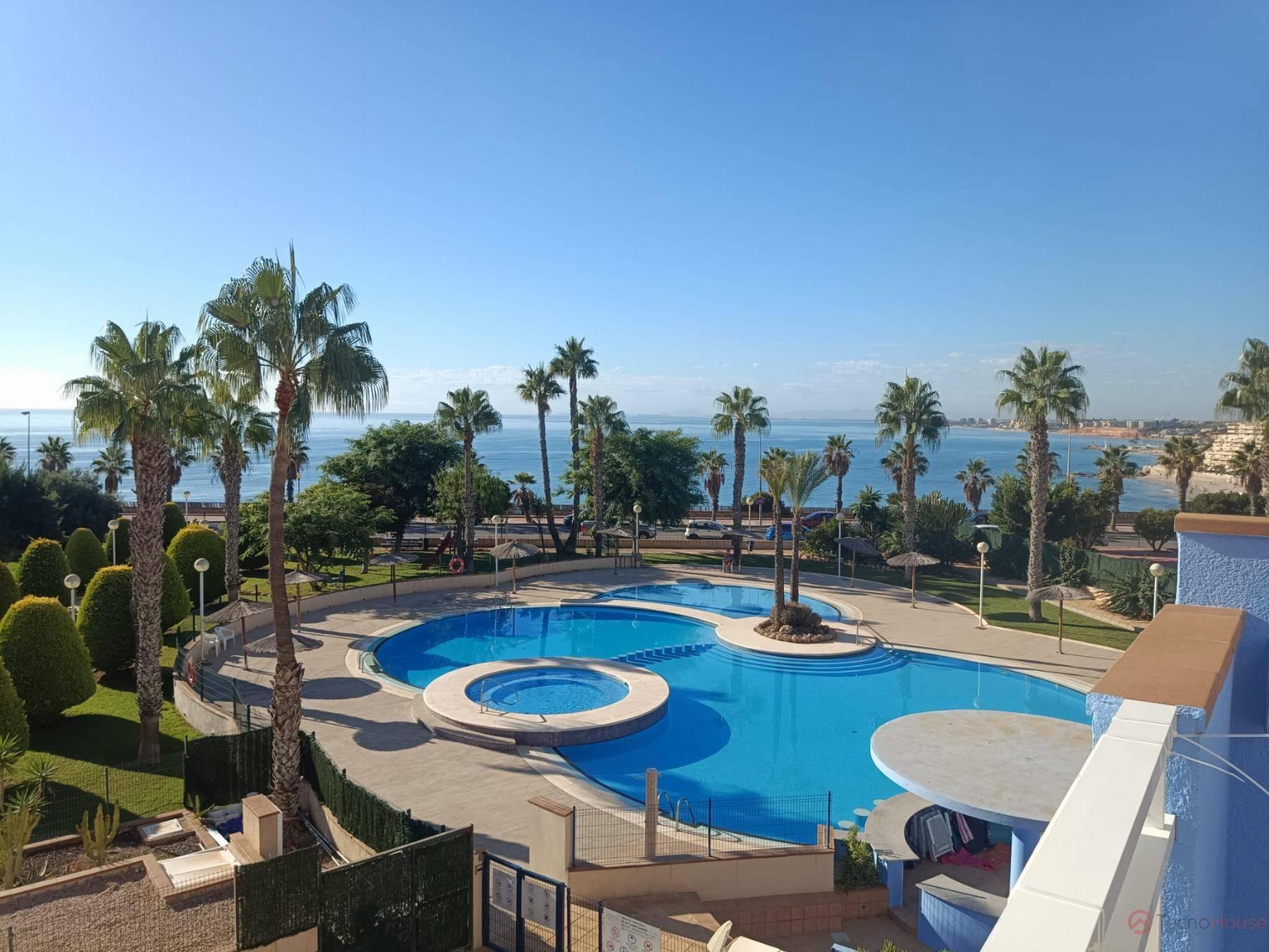 APARTAMENTO DúPLEX EN ALICANTE,ORIHUELA COSTA