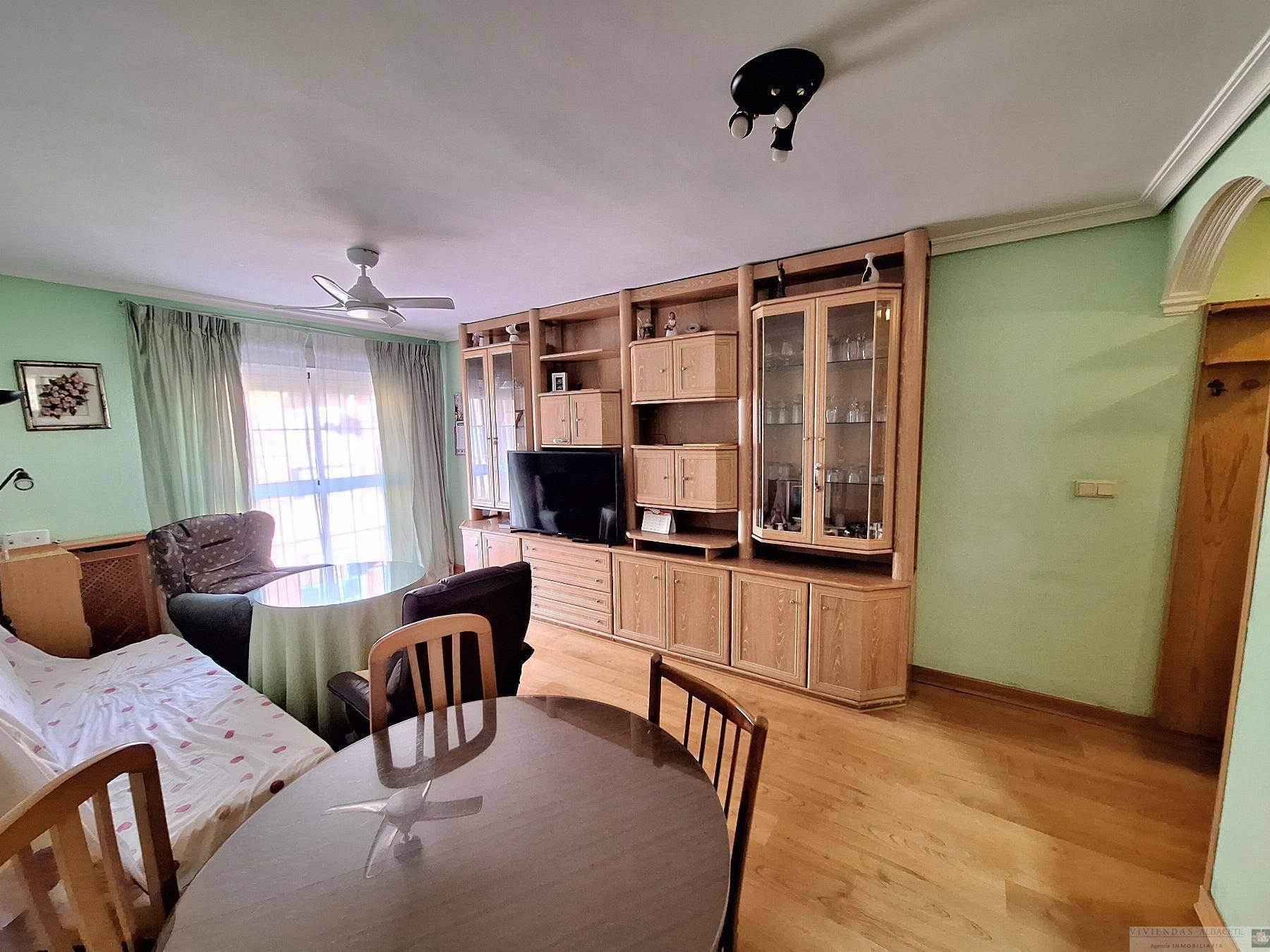 APARTAMENTO  EN ALBACETE,ALBACETE