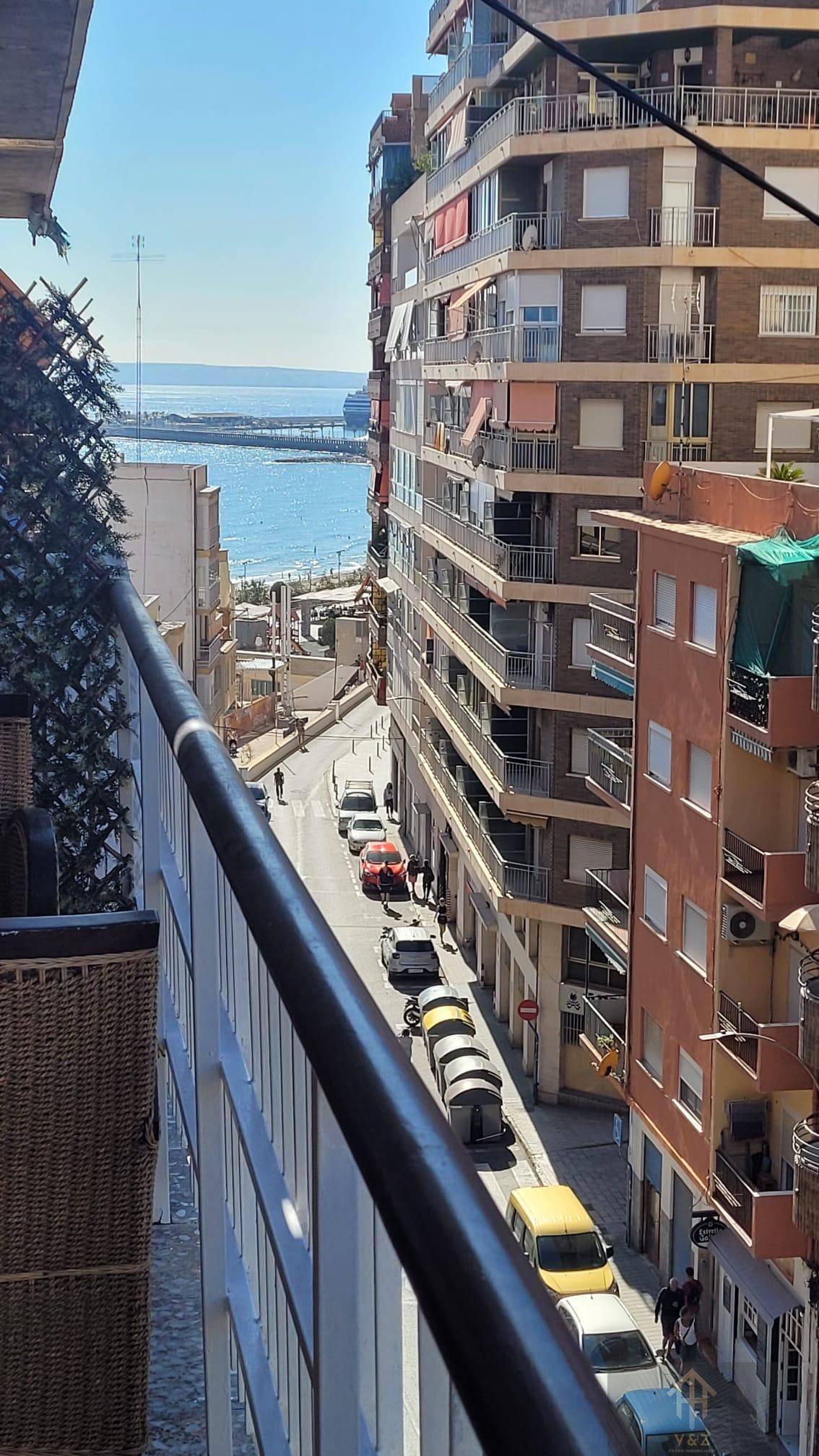 APARTAMENTO  EN ALICANTE,ALICANTE