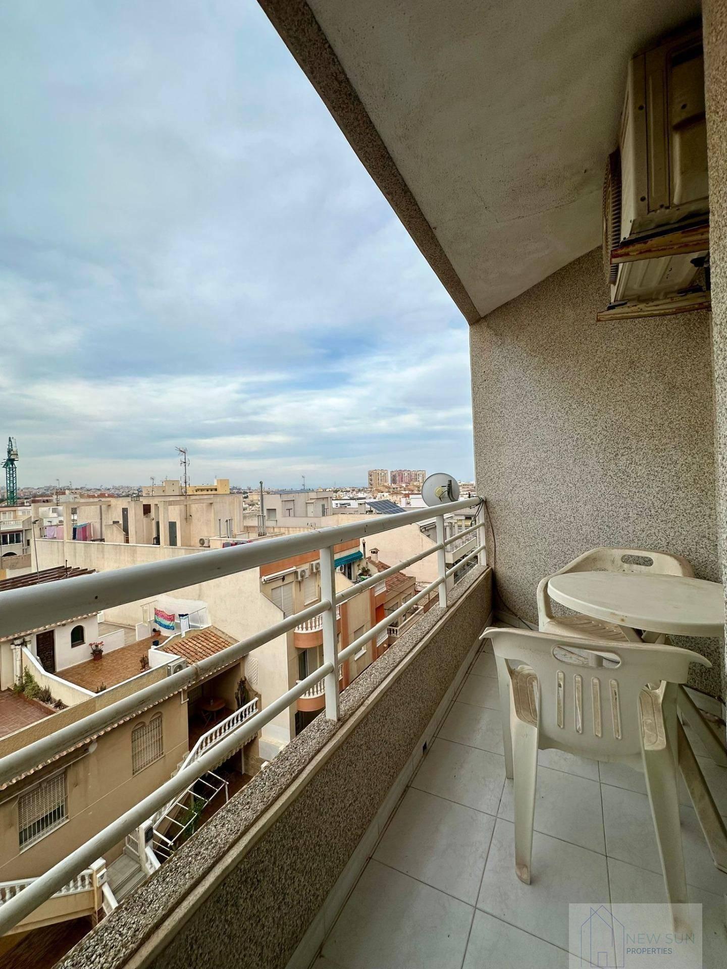 APARTAMENTO  EN ALICANTE,TORREVIEJA