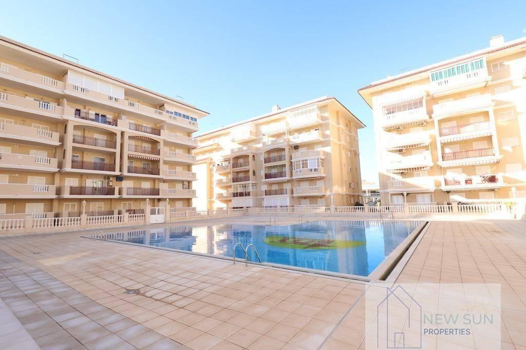 APARTAMENTO  EN ALICANTE,TORREVIEJA