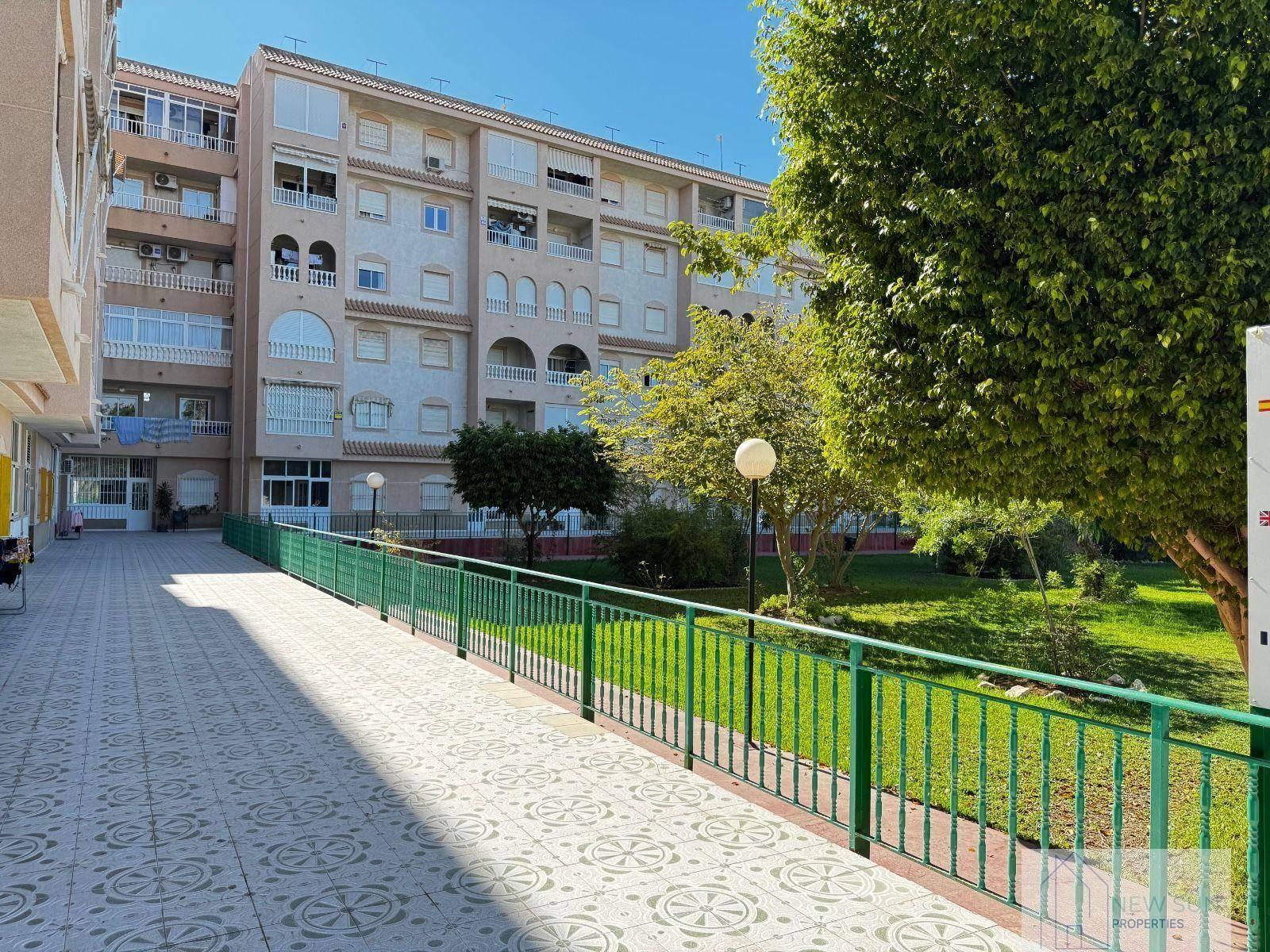 APARTAMENTO  EN ALICANTE,TORREVIEJA