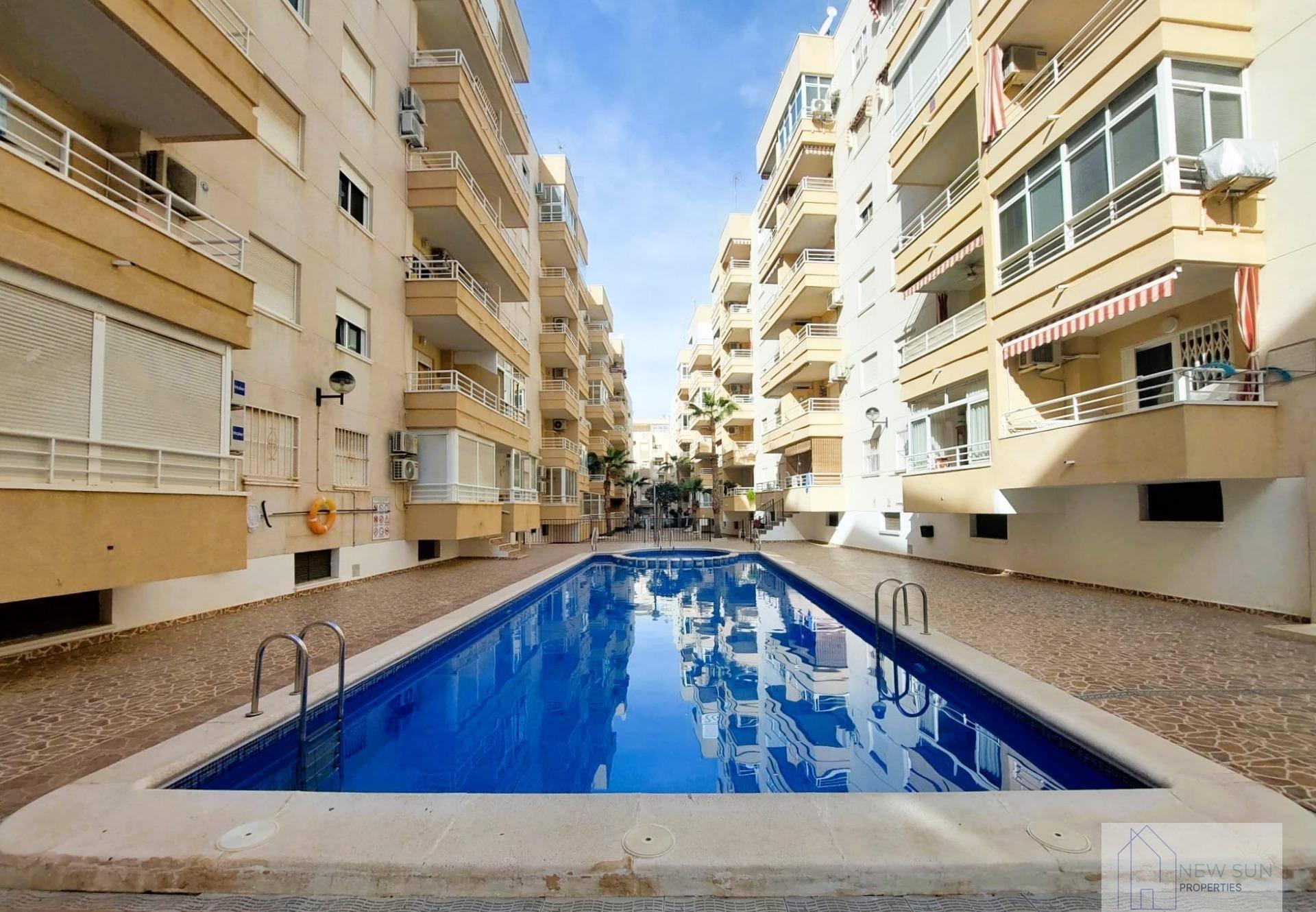 APARTAMENTO  EN ALICANTE,TORREVIEJA