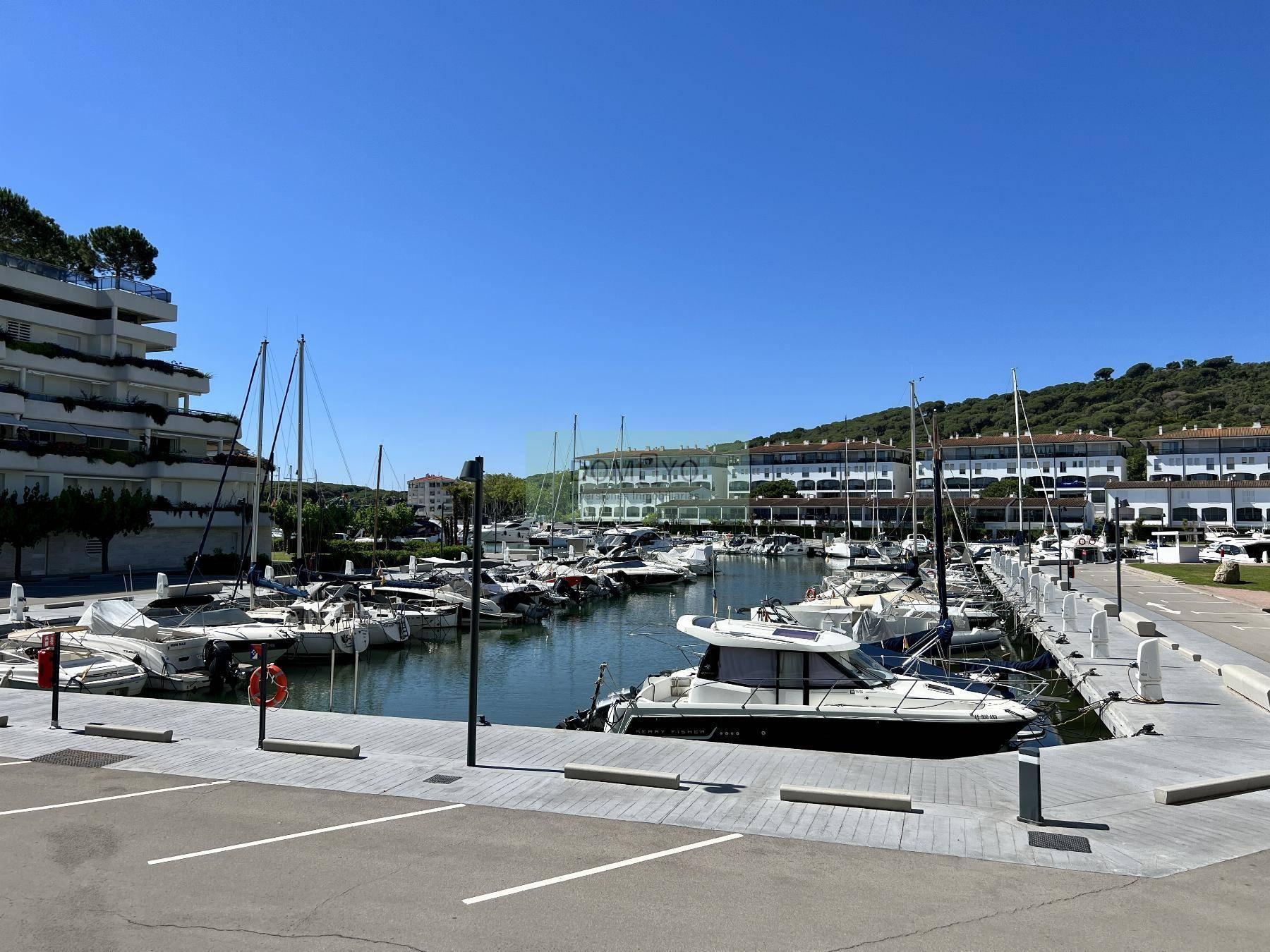 APARTAMENTO  EN GIRONA,PLATJA D´ARO