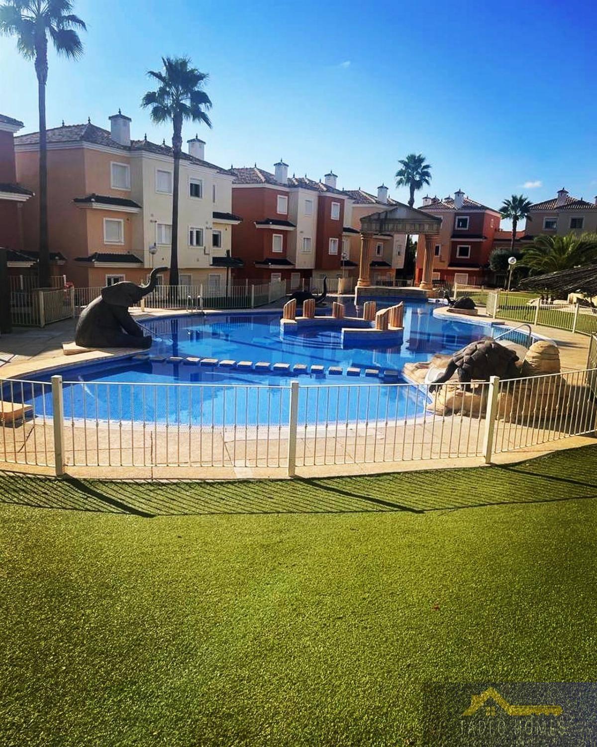 APARTAMENTO  EN MURCIA,BAñOS Y MENDIGO