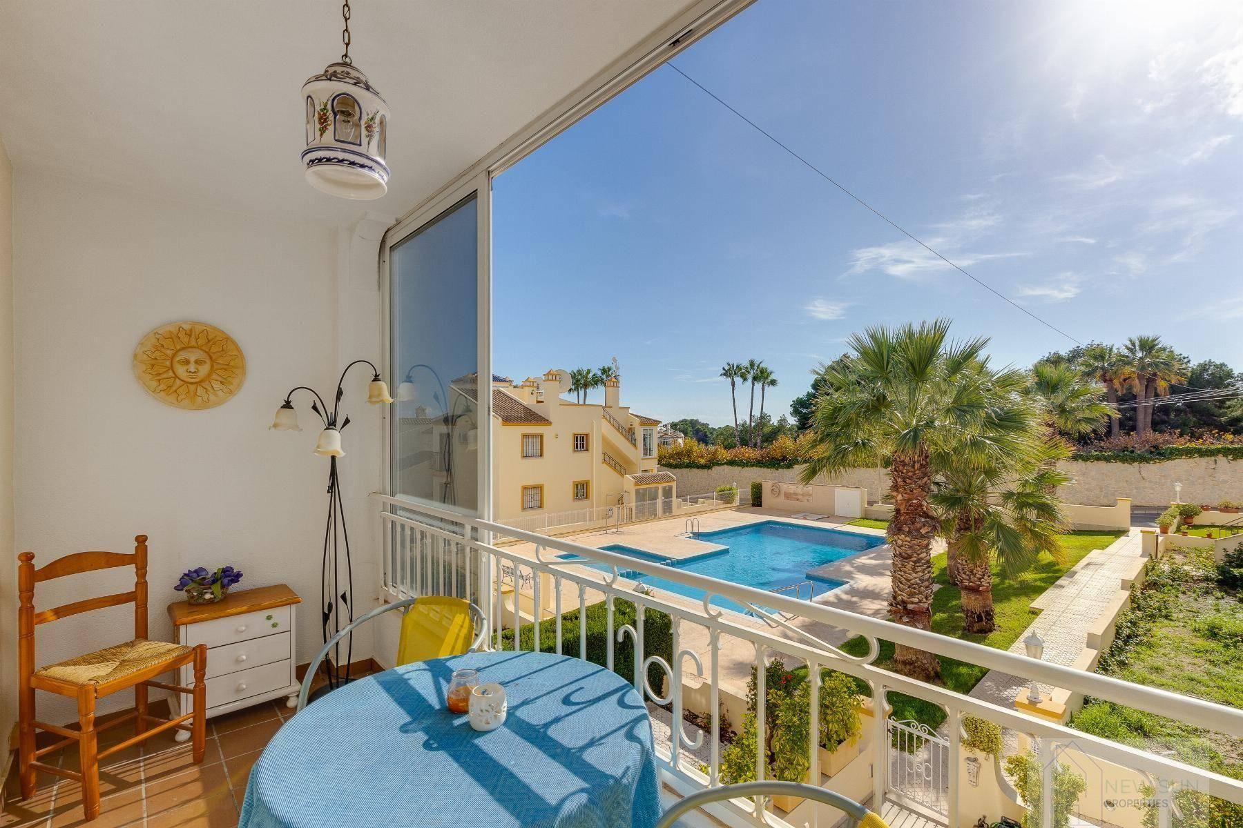 BUNGALOW  EN ALICANTE,ORIHUELA COSTA