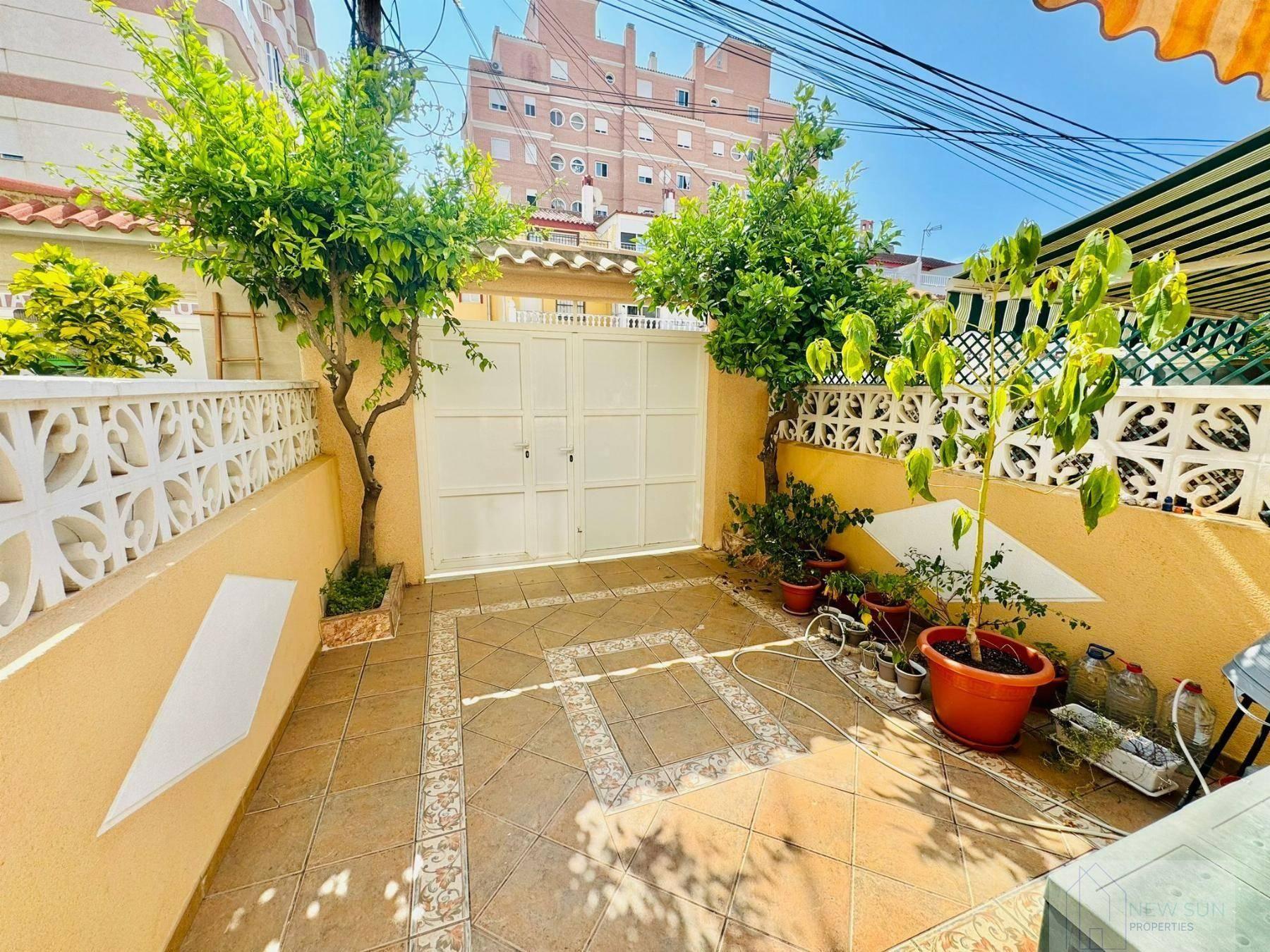 BUNGALOW  EN ALICANTE,TORREVIEJA