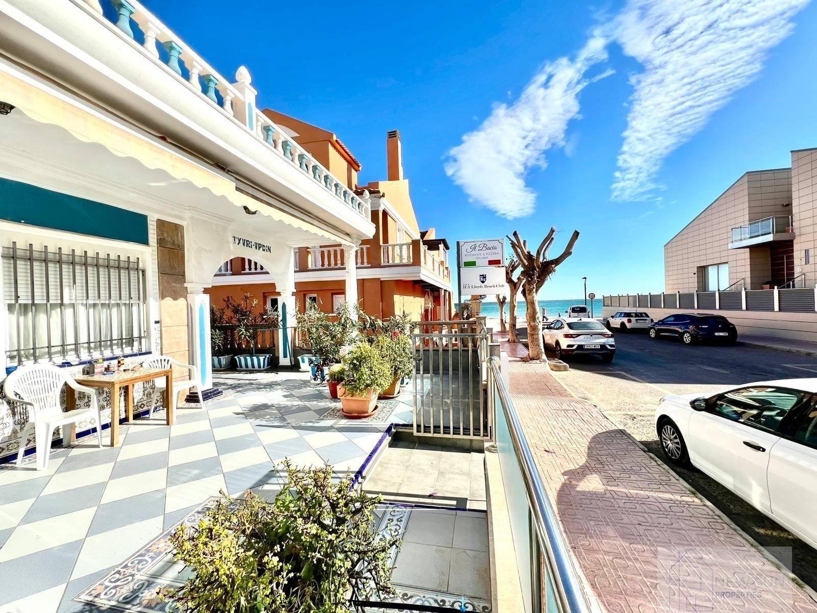 CASA ADOSADO EN ALICANTE,TORREVIEJA