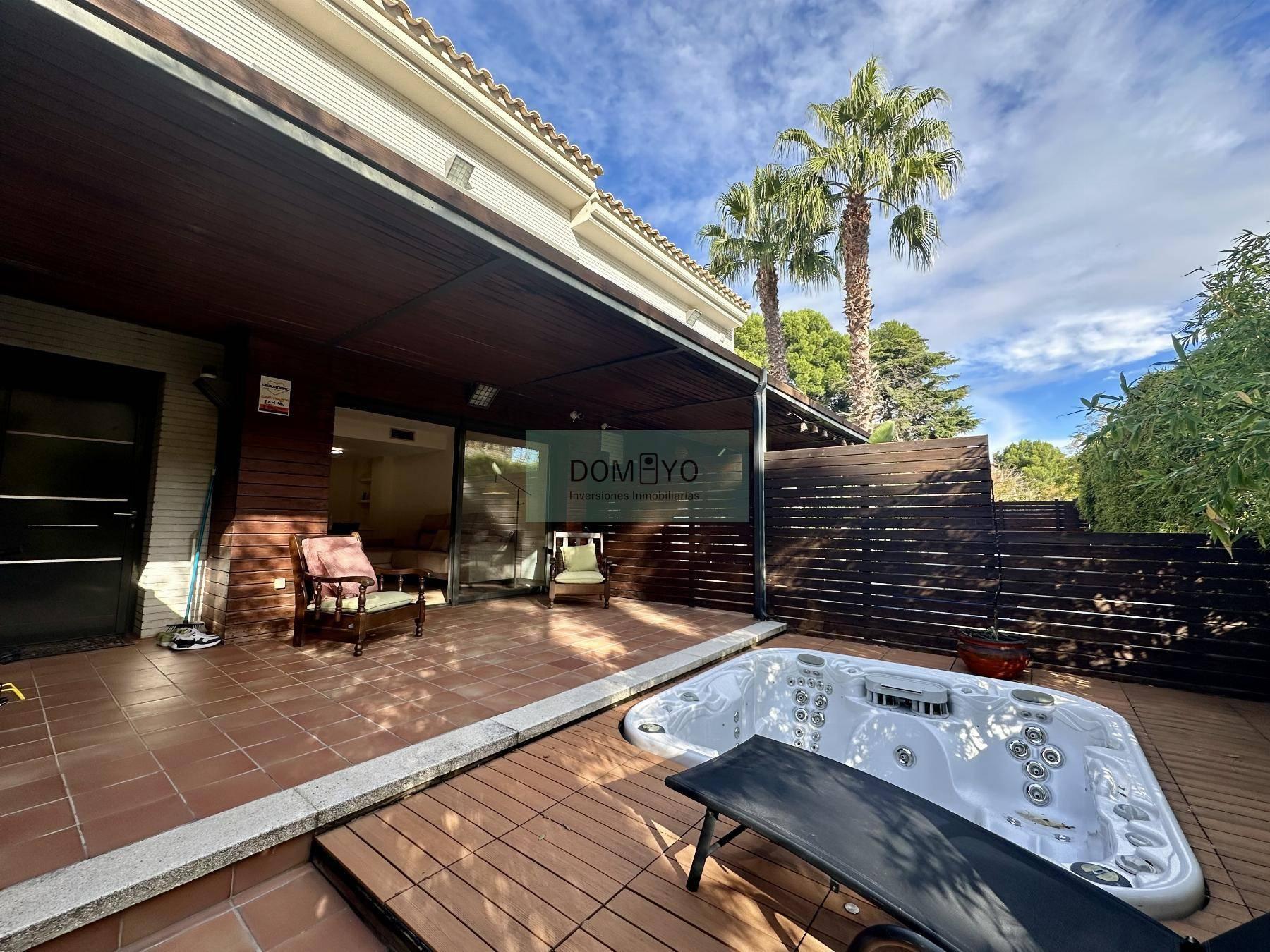 CASA ADOSADO EN GIRONA,PLATJA D´ARO