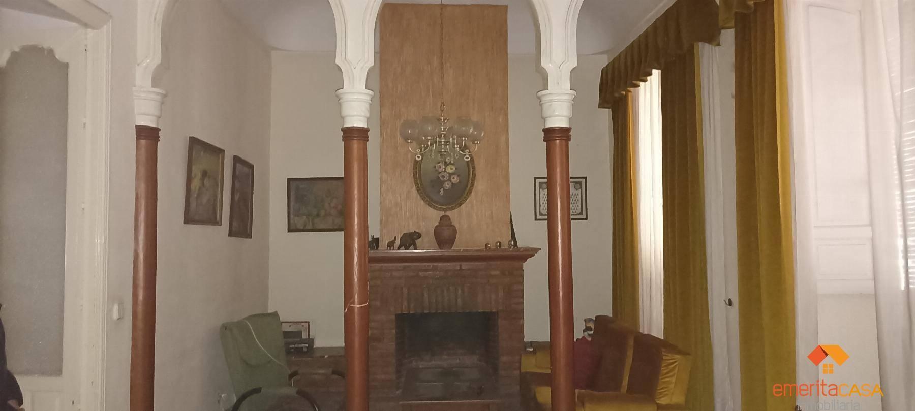 CASA  EN BADAJOZ,ALMENDRALEJO