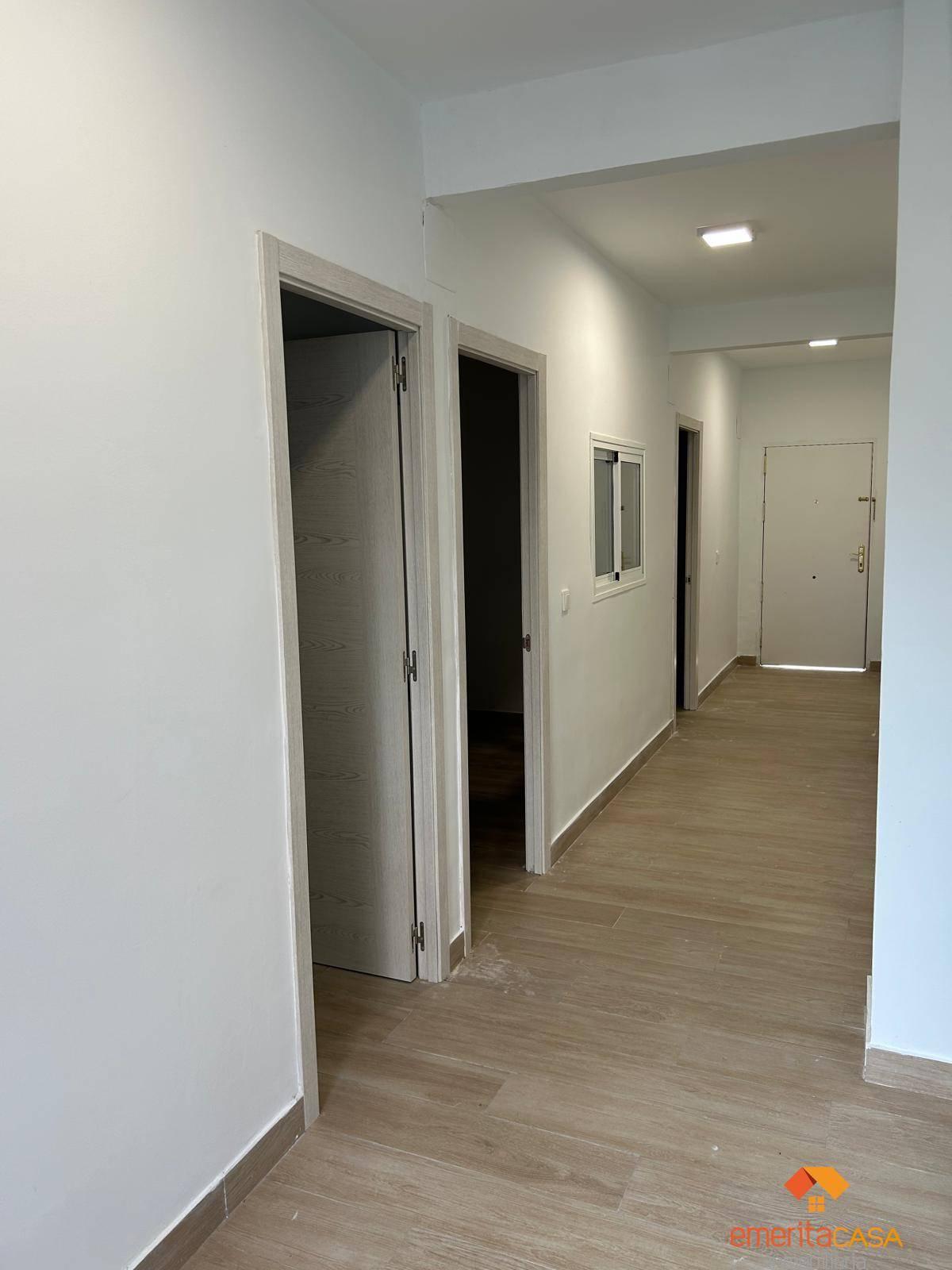 CASA  EN BADAJOZ,MéRIDA