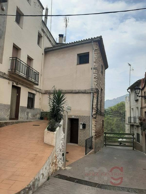 CASA  EN CASTELLóN,TALES