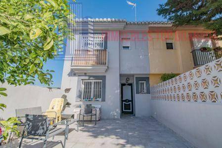CASA  EN GRANADA,HUéTOR VEGA
