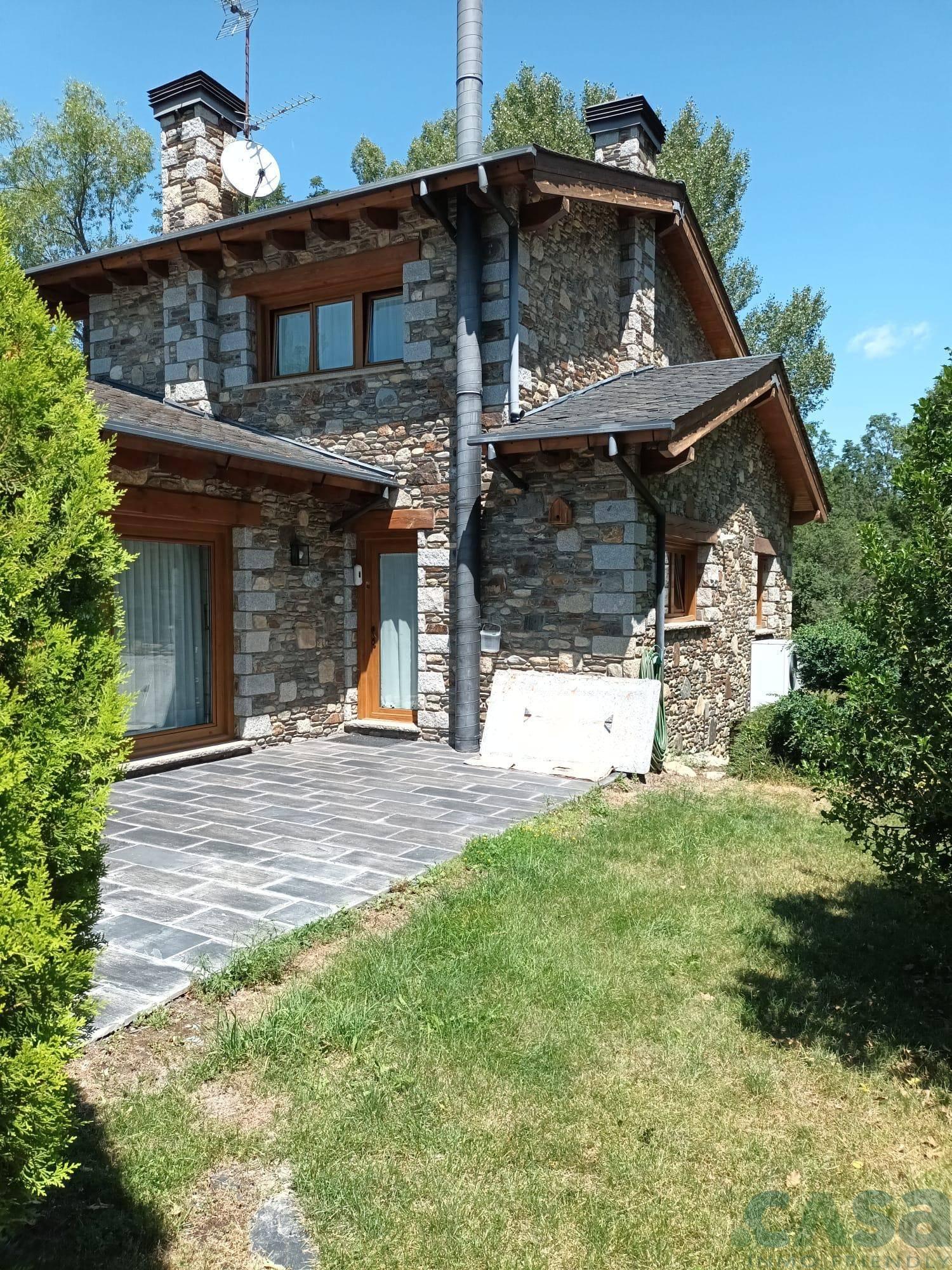 CASA INDEPENDIENTE EN GIRONA,LLíVIA