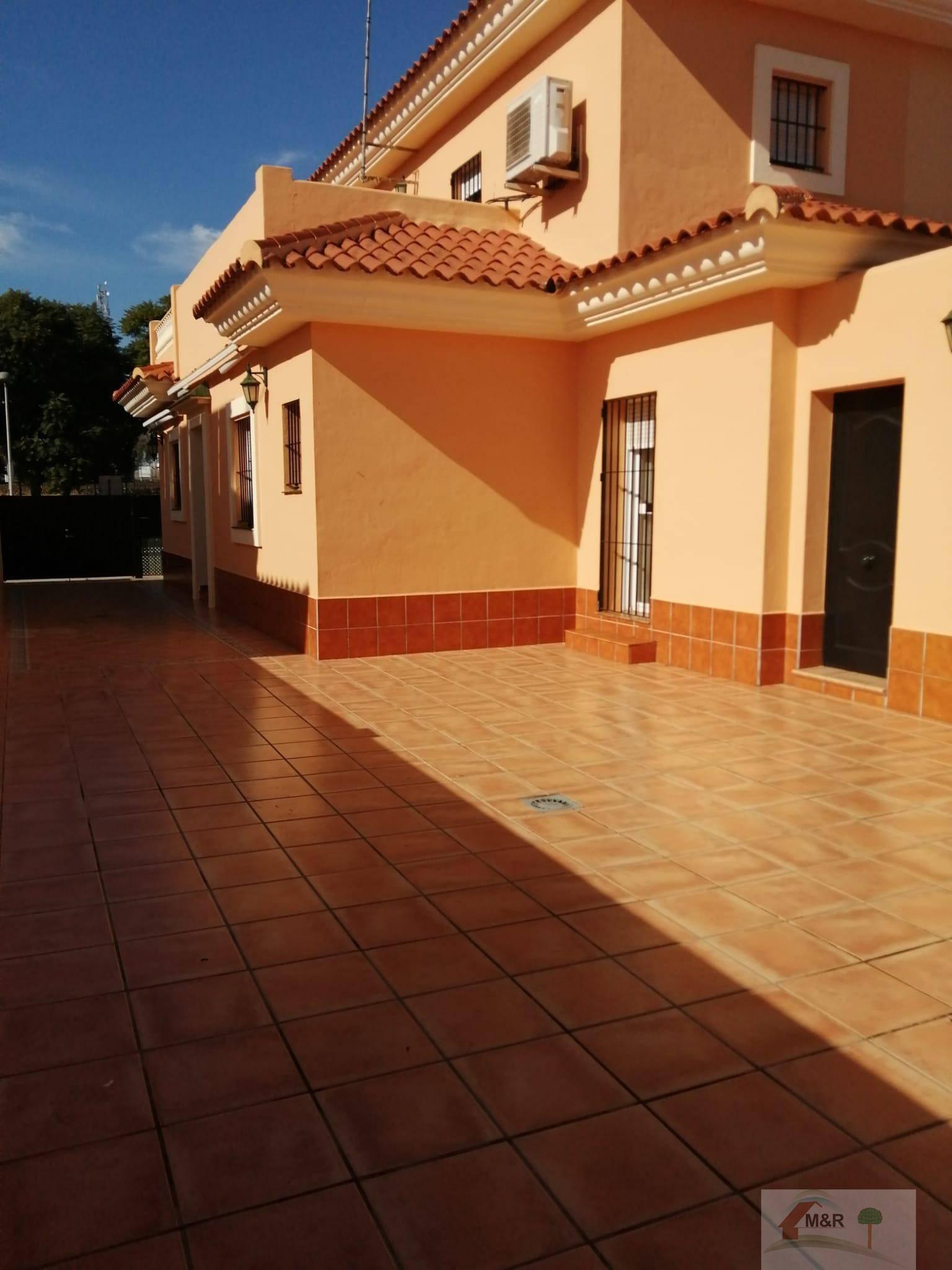 CASA PAREADO EN SEVILLA,BOLLULLOS DE LA MITACIóN
