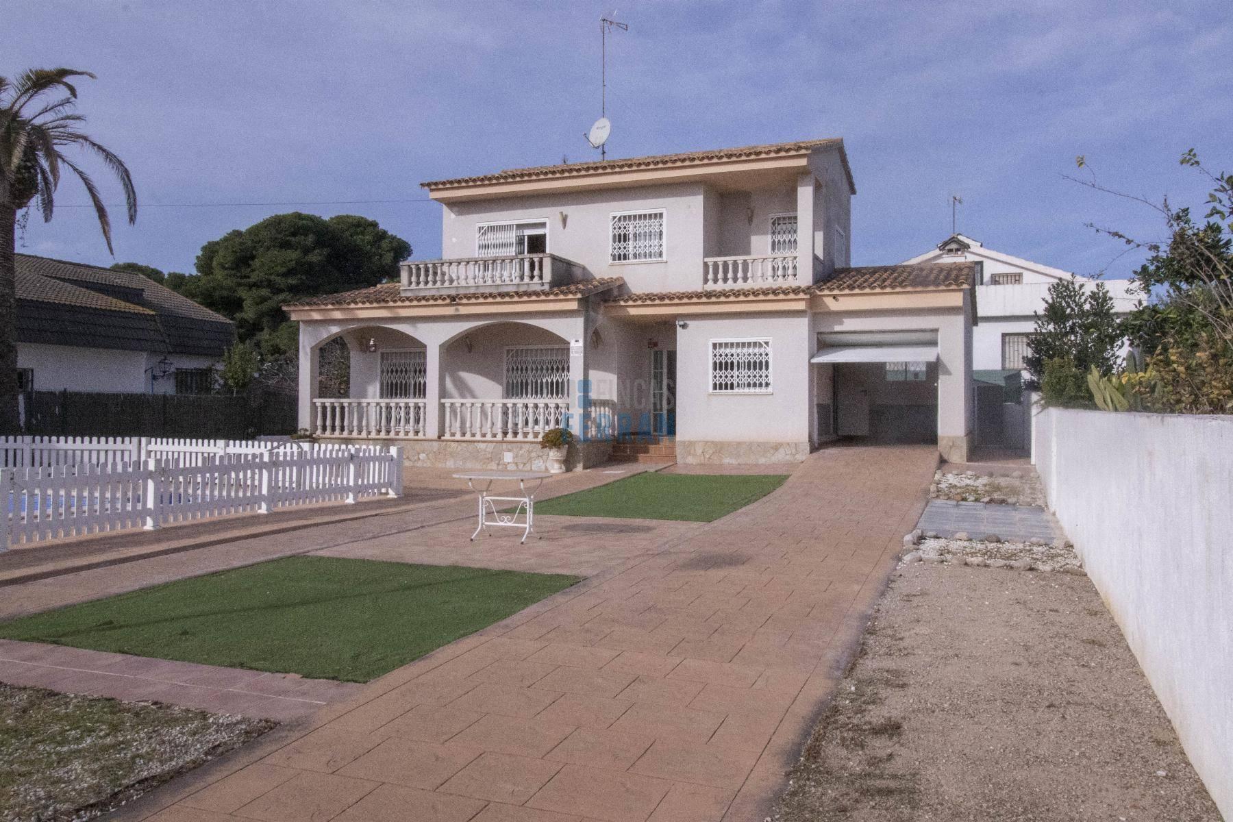 CASA UNIFAMILIAR EN TARRAGONA,COMA - RUGA