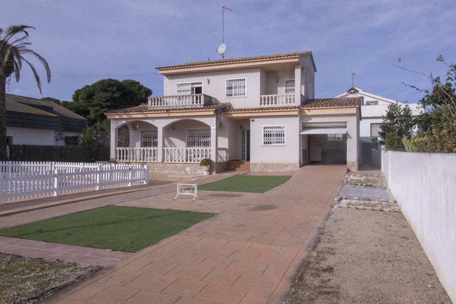 CASA UNIFAMILIAR EN TARRAGONA,COMA - RUGA