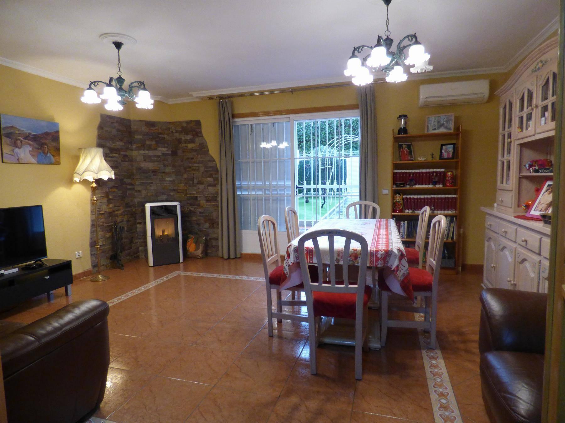 CHALET ADOSADO EN MADRID,EL MOLAR