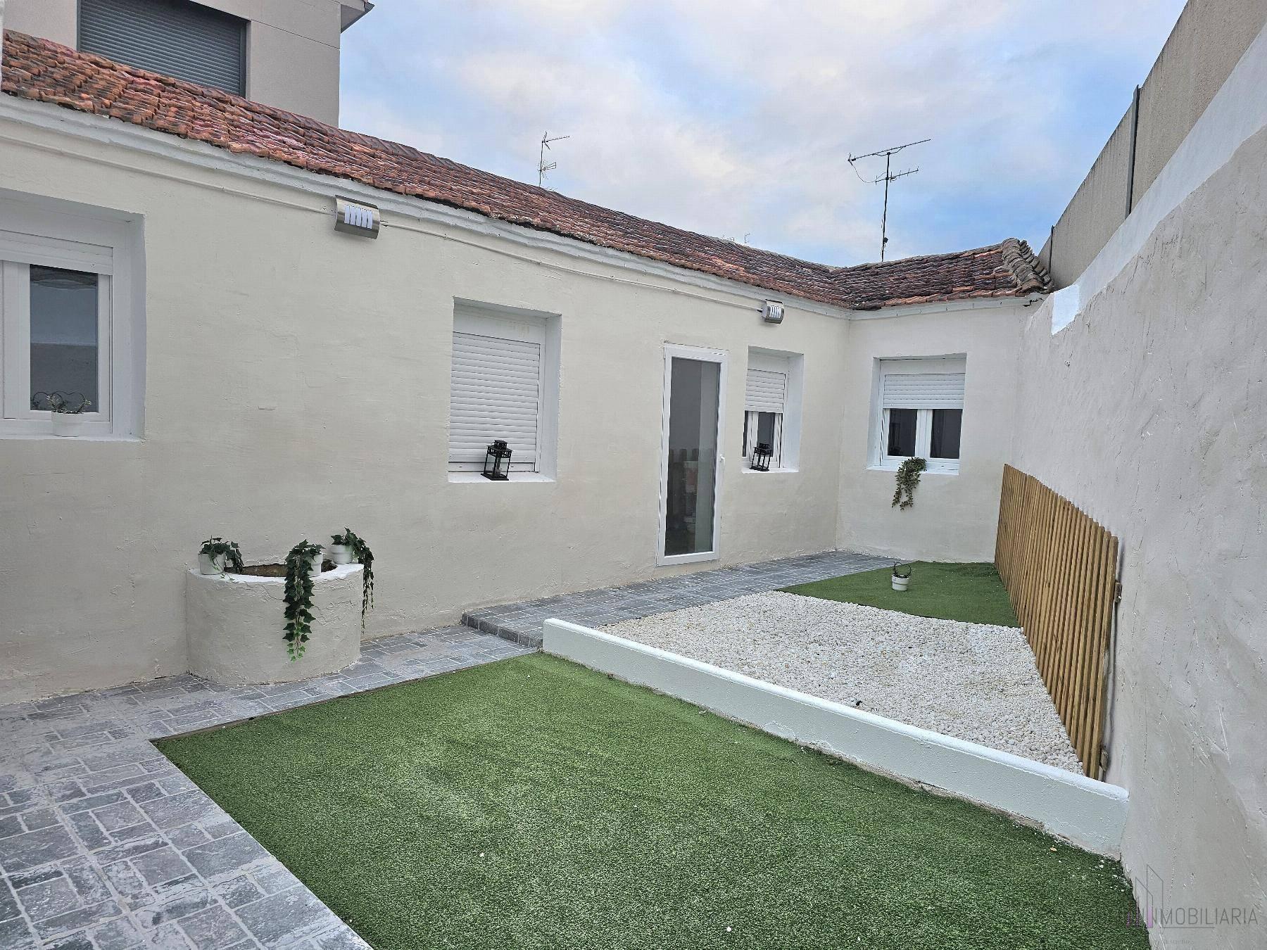 CHALET ADOSADO EN VALLADOLID,VALLADOLID