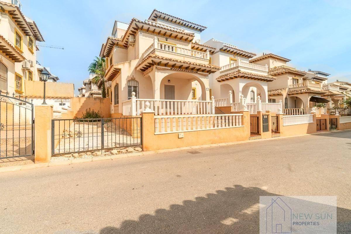 CHALET  EN ALICANTE,ORIHUELA COSTA