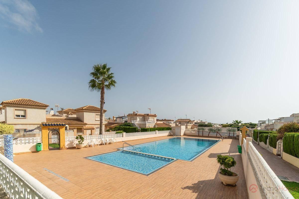 CHALET  EN ALICANTE,TORREVIEJA