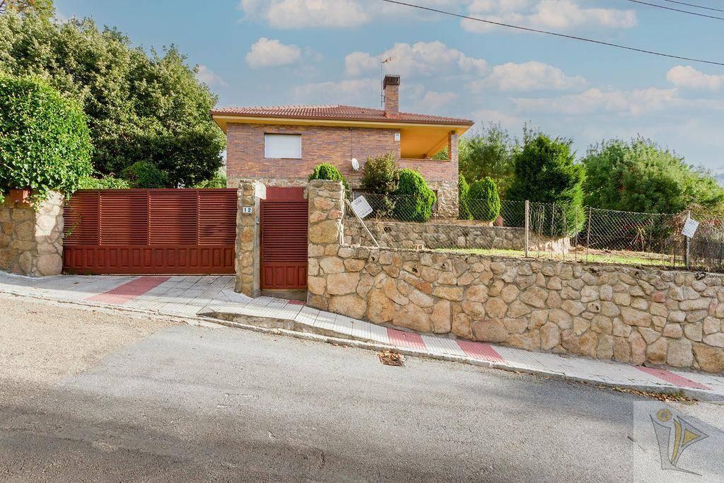 CHALET  EN MADRID,EL BOALO