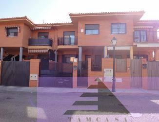 CHALET  EN TOLEDO,SESEñA