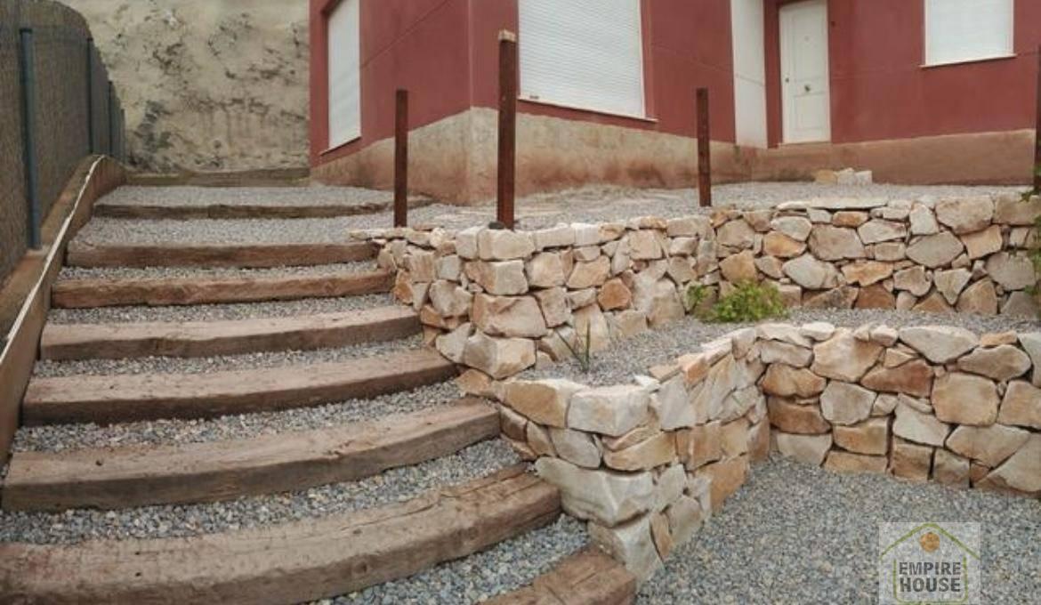 CHALET  EN VALENCIA,SERRA