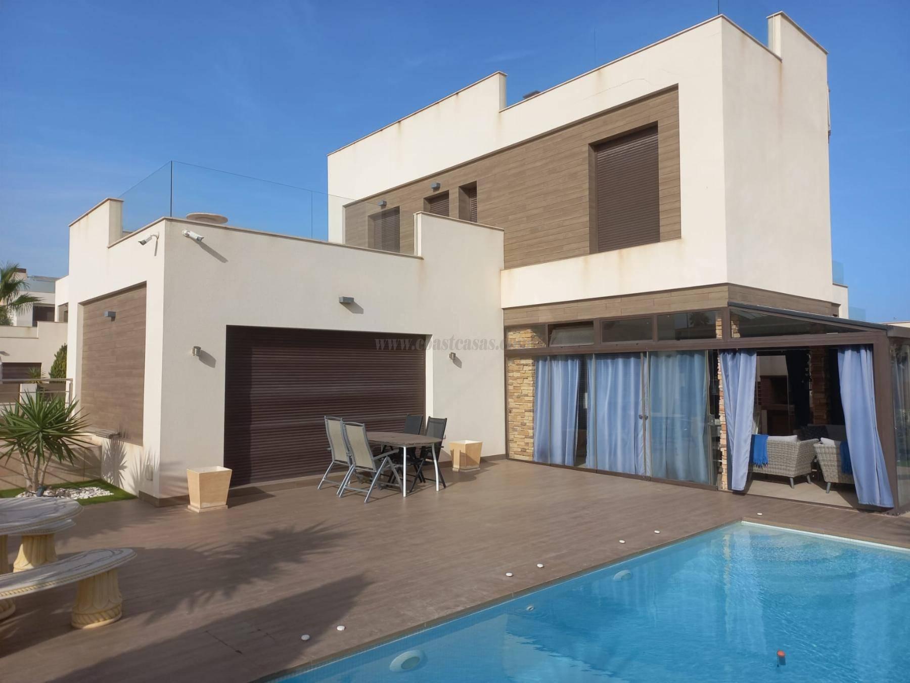 CHALET INDEPENDIENTE EN ALICANTE,TORREVIEJA