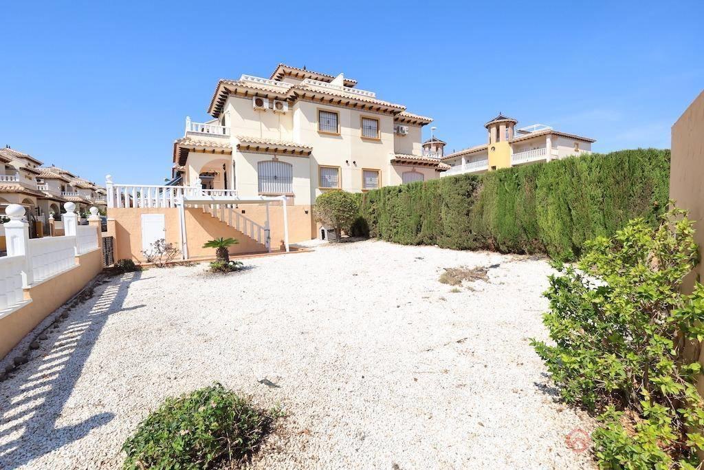 CHALET PAREADO EN ALICANTE,ORIHUELA COSTA