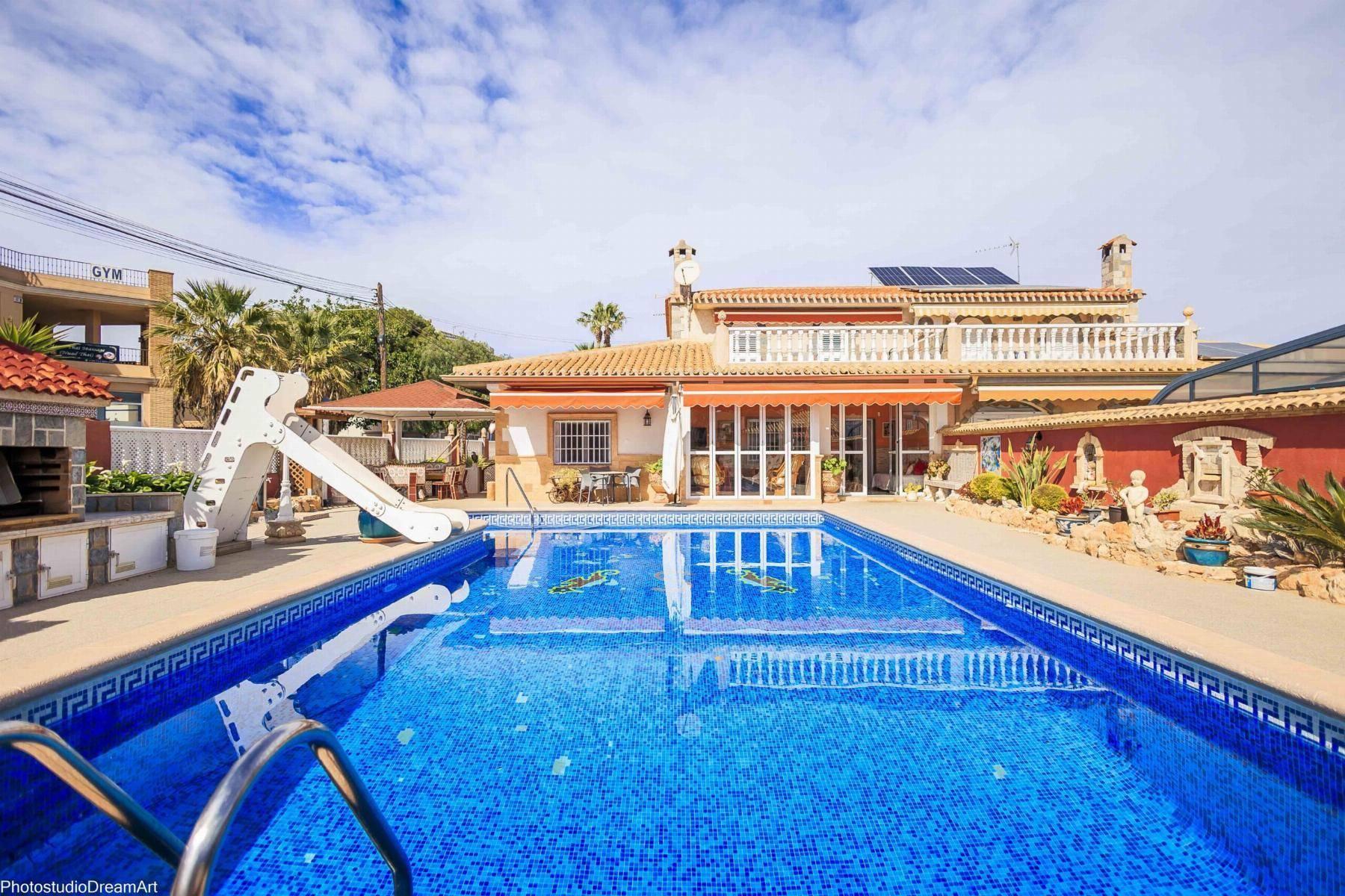 CHALET PAREADO EN ALICANTE,ORIHUELA COSTA