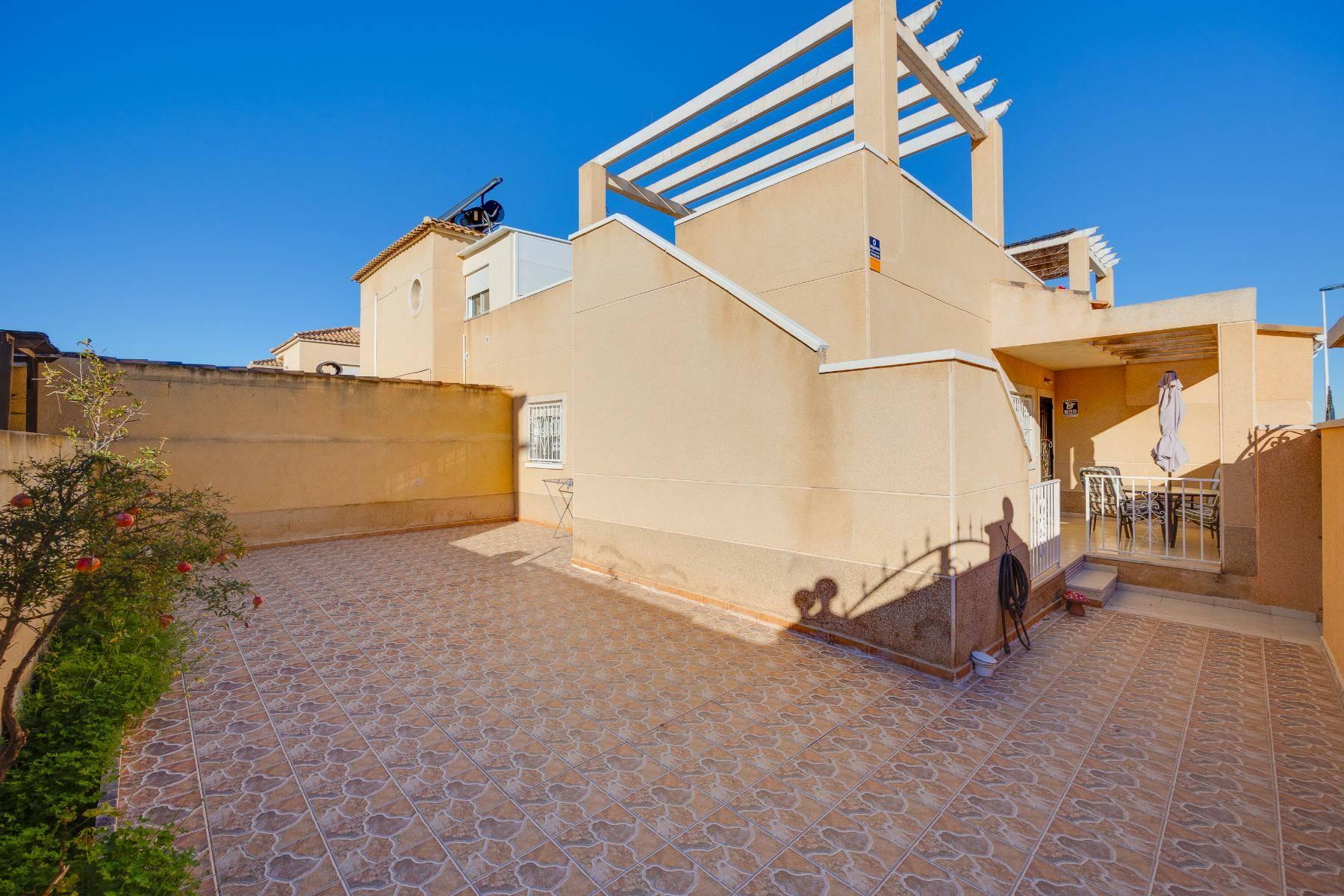 CHALET PAREADO EN ALICANTE,TORREVIEJA