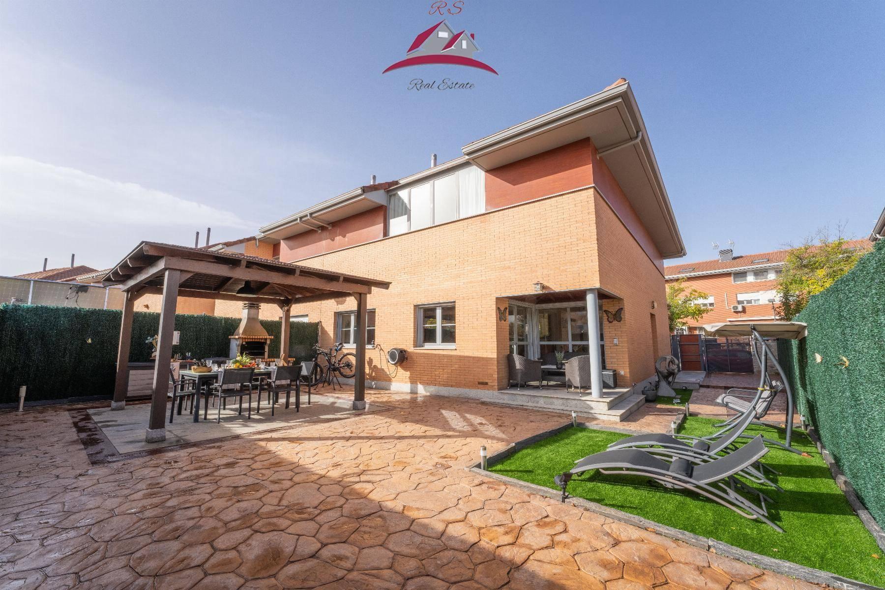 CHALET PAREADO EN MADRID,PARACUELLOS DE JARAMA