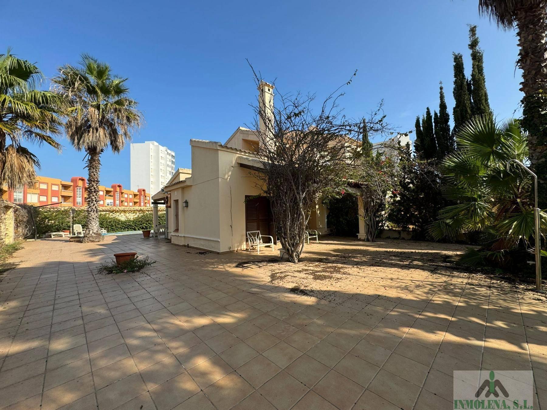 CHALET PAREADO EN MURCIA,LA MANGA DEL MAR MENOR