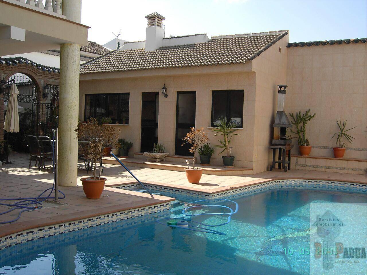 CHALET UNIFAMILIAR EN MáLAGA,CAMPILLOS