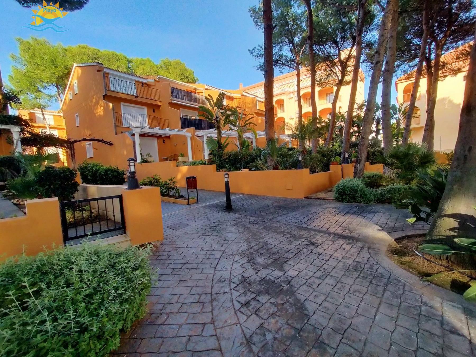 DúPLEX ADOSADO EN CASTELLóN,ALCOSSEBRE