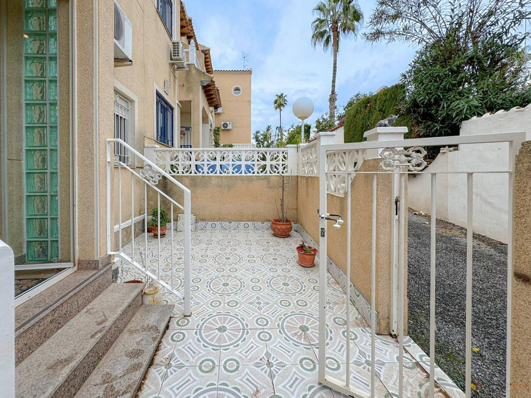 DúPLEX  EN ALICANTE,ORIHUELA COSTA