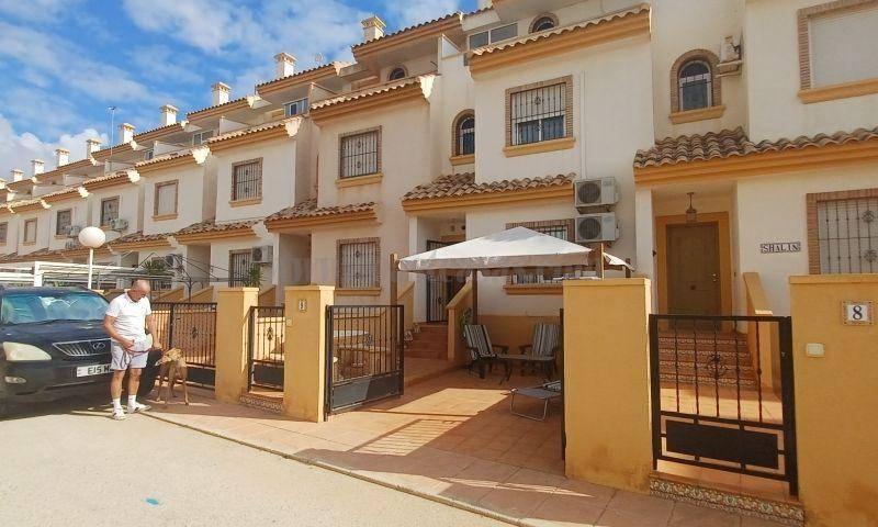DúPLEX  EN ALICANTE,ORIHUELA COSTA