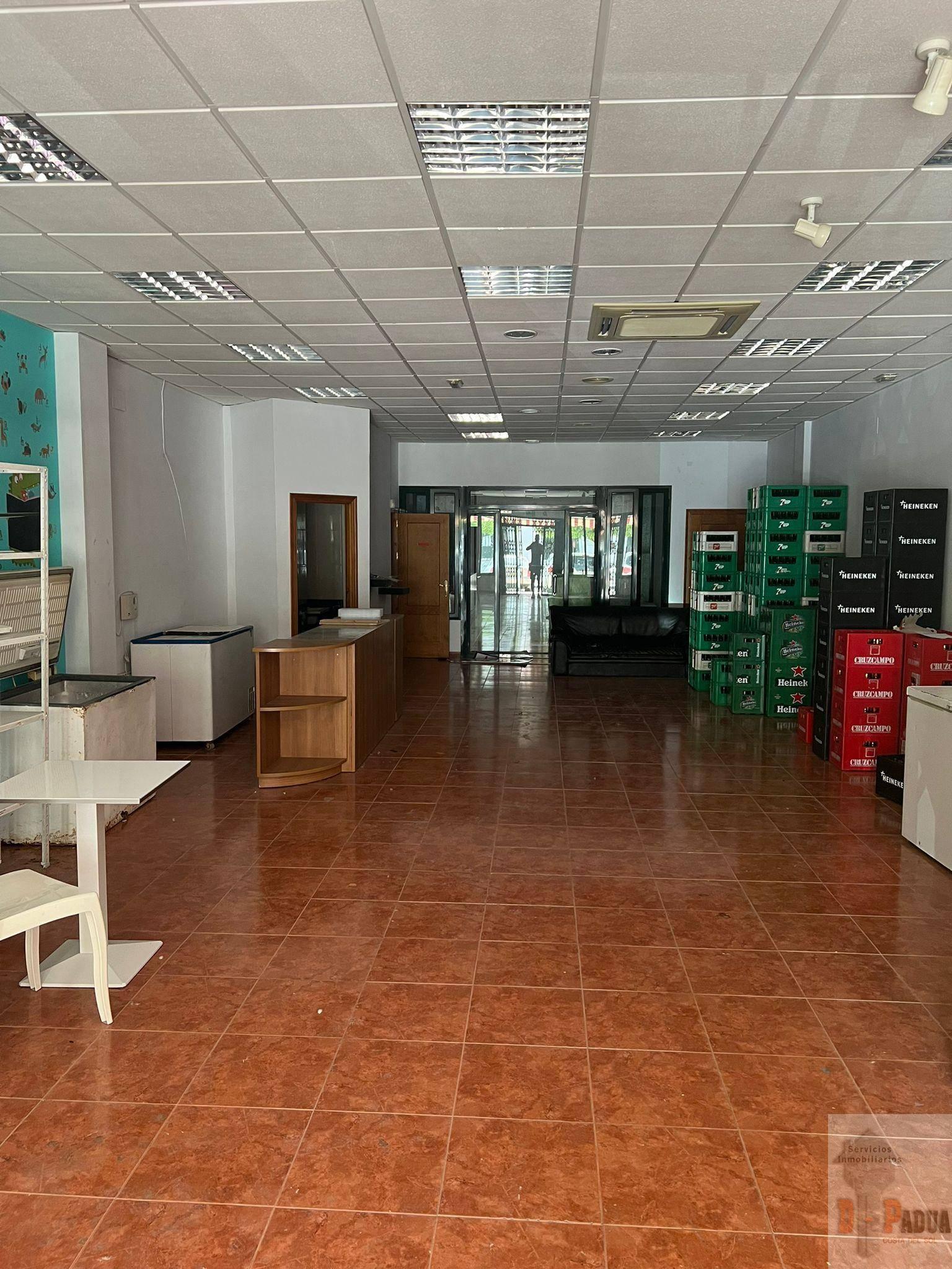 LOCAL COMERCIO EN MALAGA,CAMPILLOS
