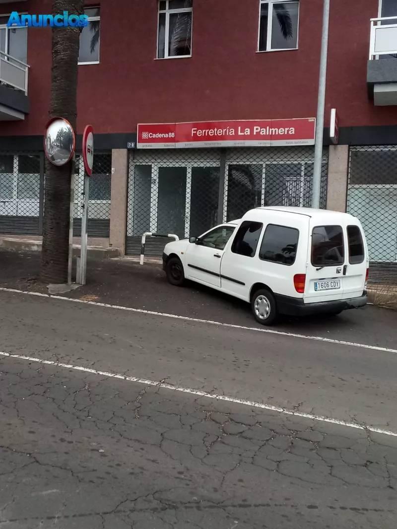 LOCAL DE FERRETERíA EN CARRETERA GENERAL