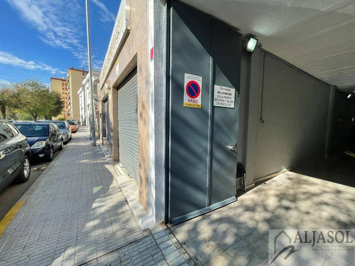 LOCAL  EN SEVILLA,CASTILLEJA DE LA CUESTA