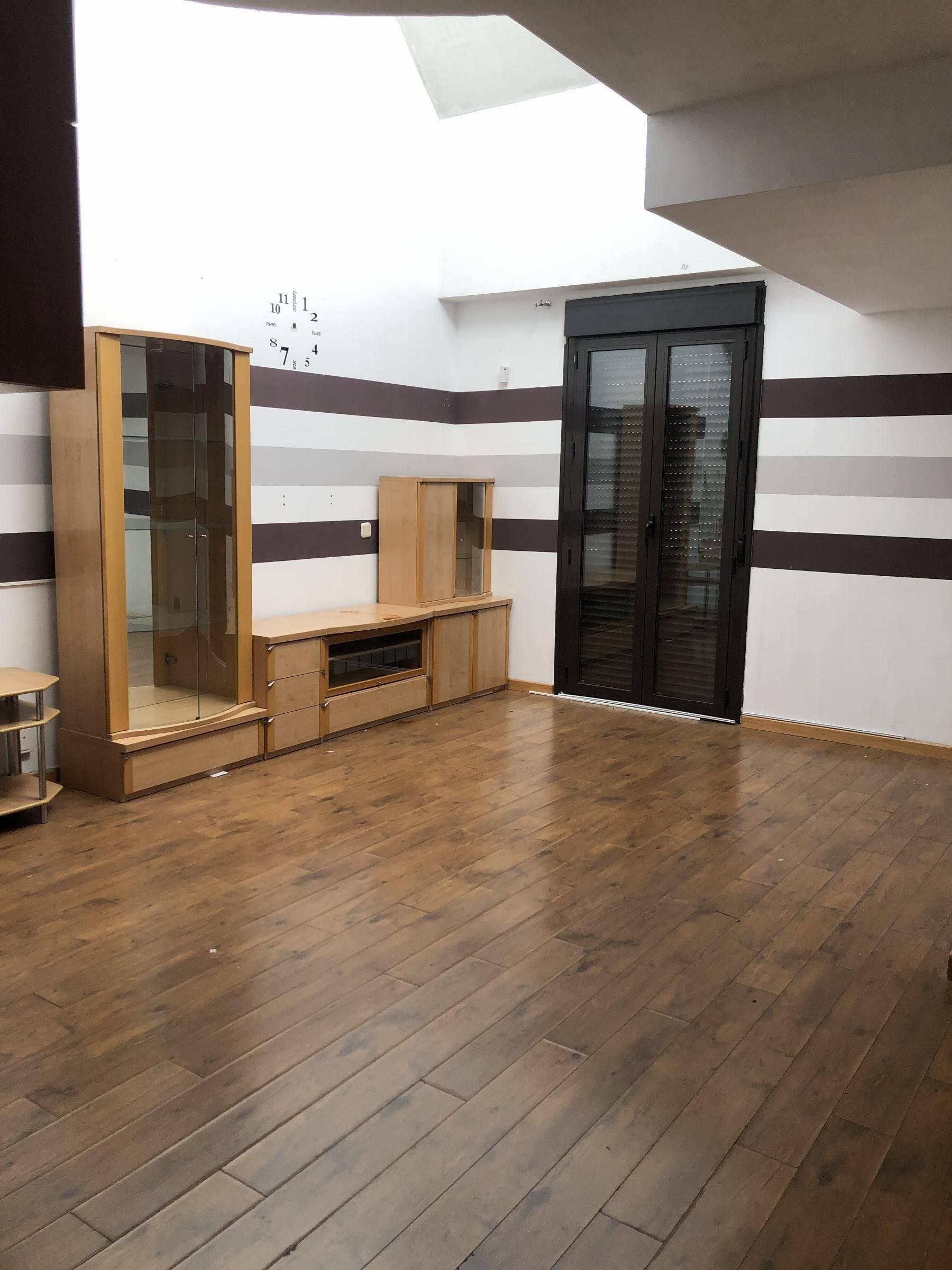 PISO DúPLEX EN MADRID,PARLA