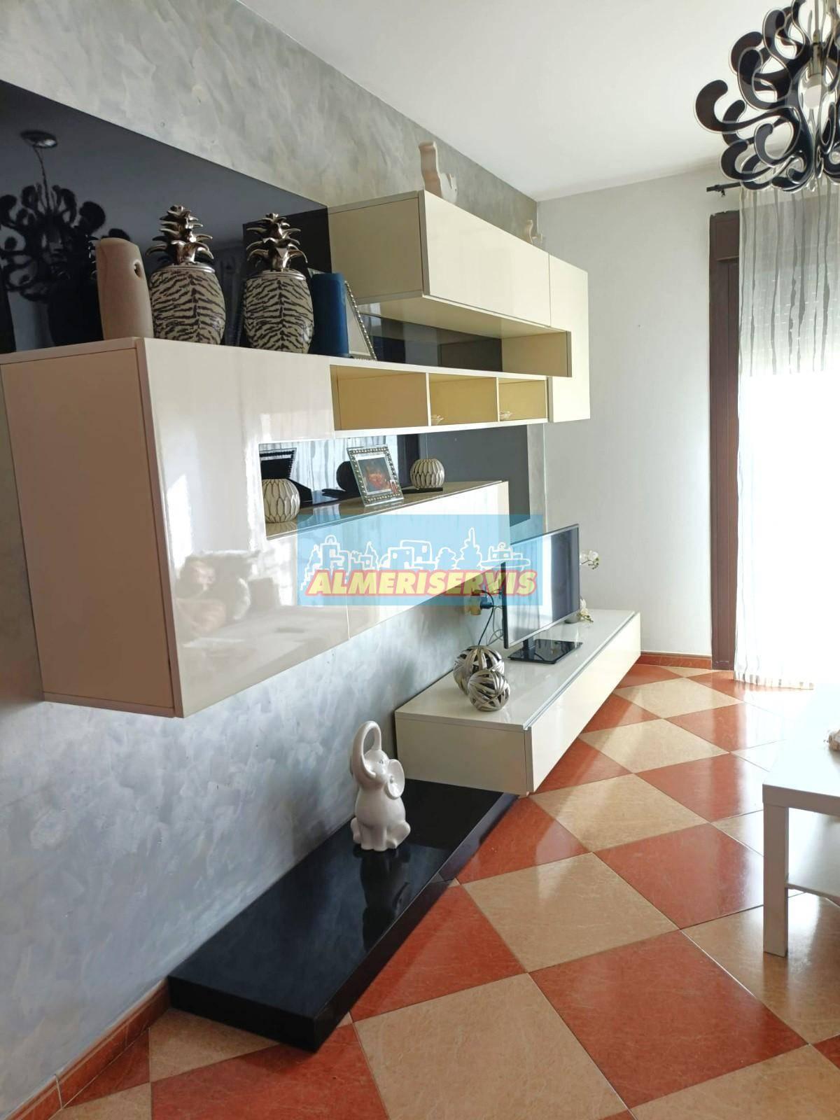 PISO  EN ALMERíA,ADRA