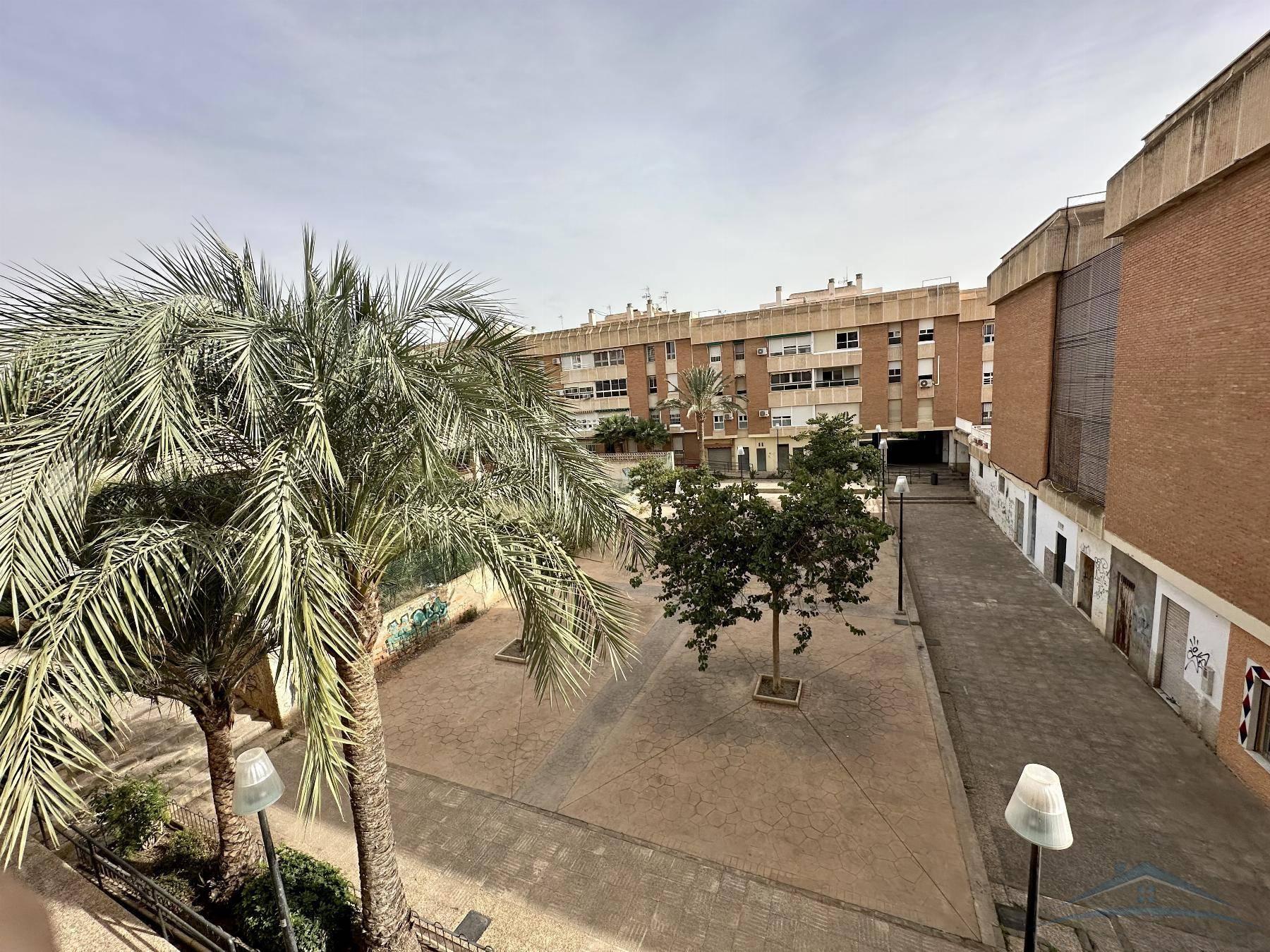 PISO  EN ALMERíA,ALMERíA
