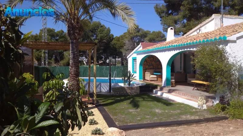 SE ALQUILA CASA POR SEMANA