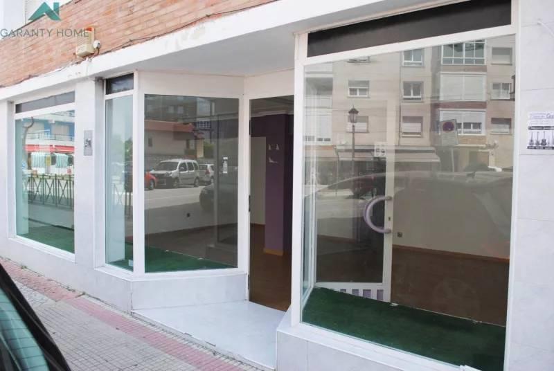 SE ALQUILA LOCAL COMERCIAL EN COLINDRES