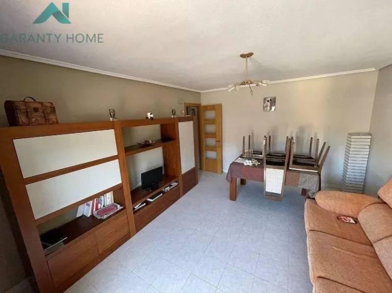 SE VENDE PISO EN BERANGA
