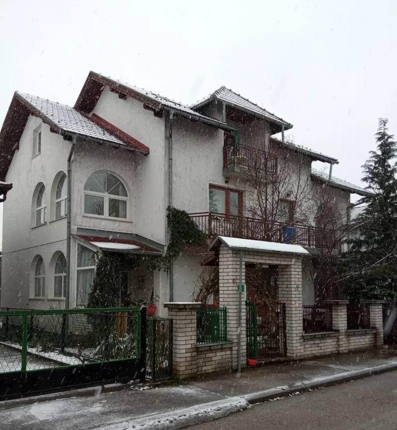 VENDO CASA EN BIHAC,BOSNIA